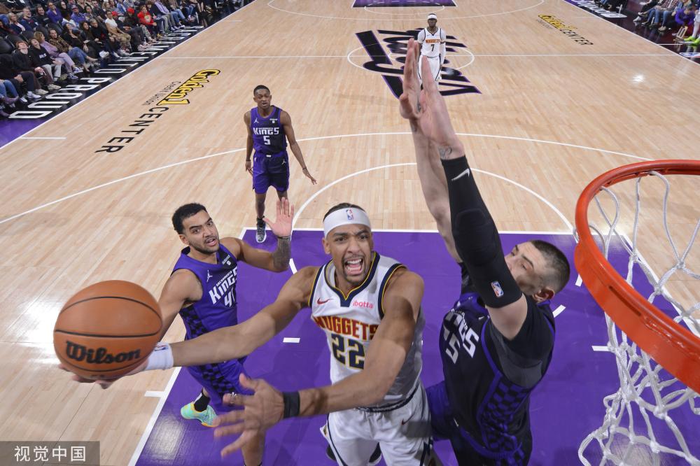 西蒙是西班 西蒙是西班