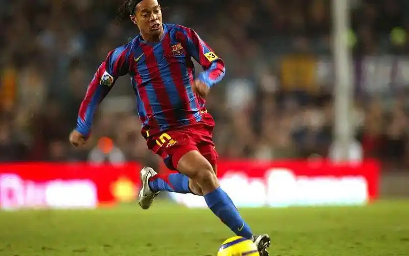 了无数球迷 了无数球迷